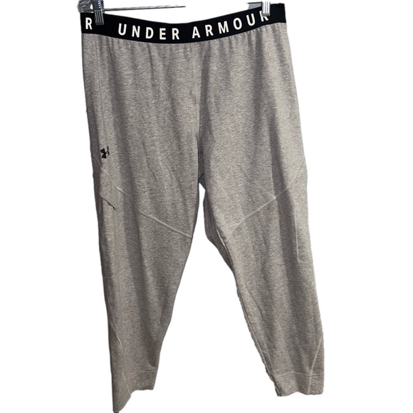 Under Armour Pants - *Under armor- Grey leggings